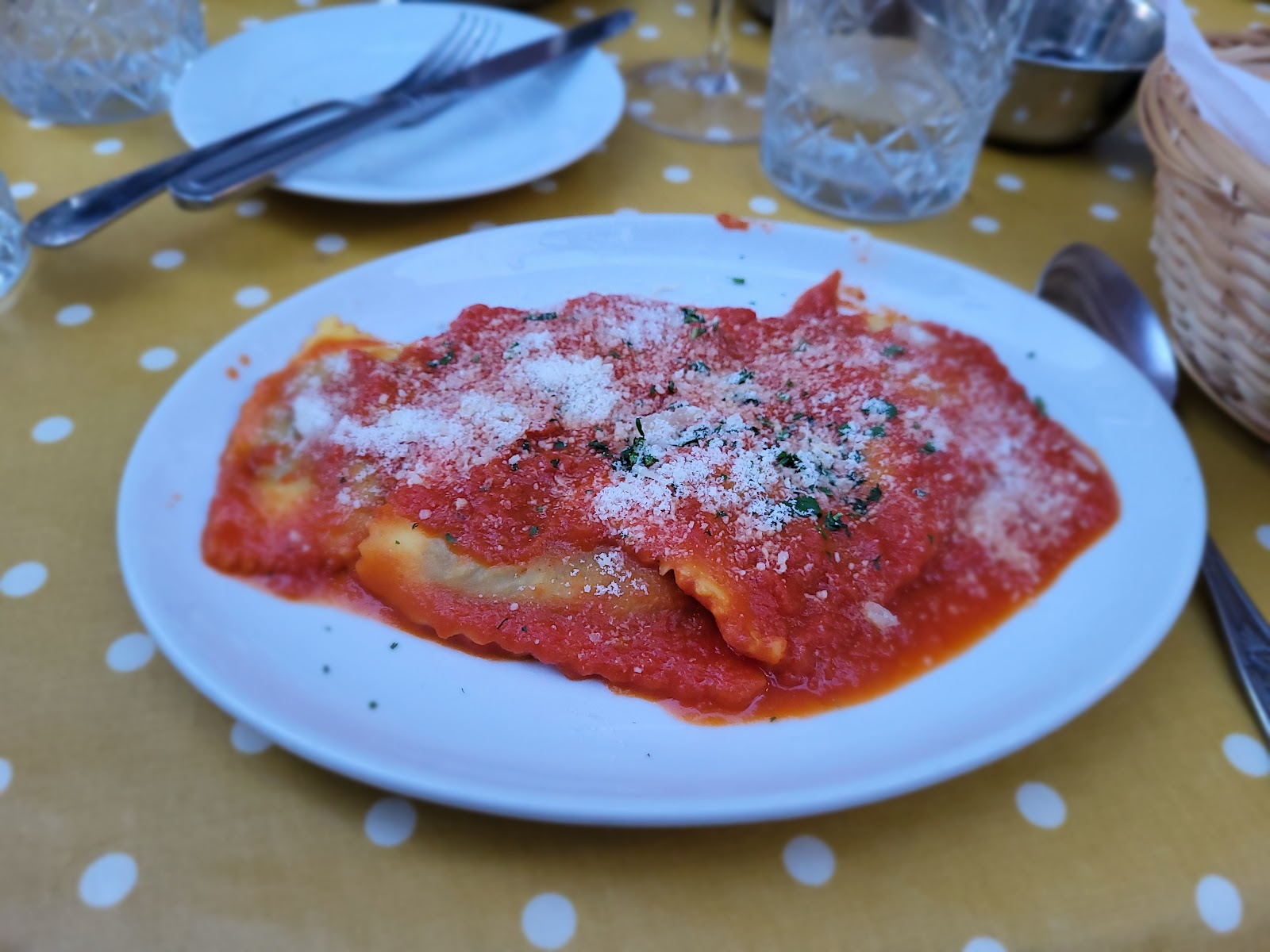 Ravioli in tomato sauce at Anacapri